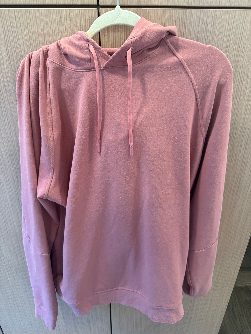 lululemon athletica Men's Hooded Pullover - Dusty Rose